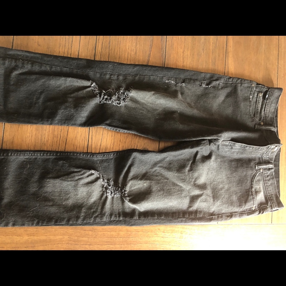 Buckle Jeans